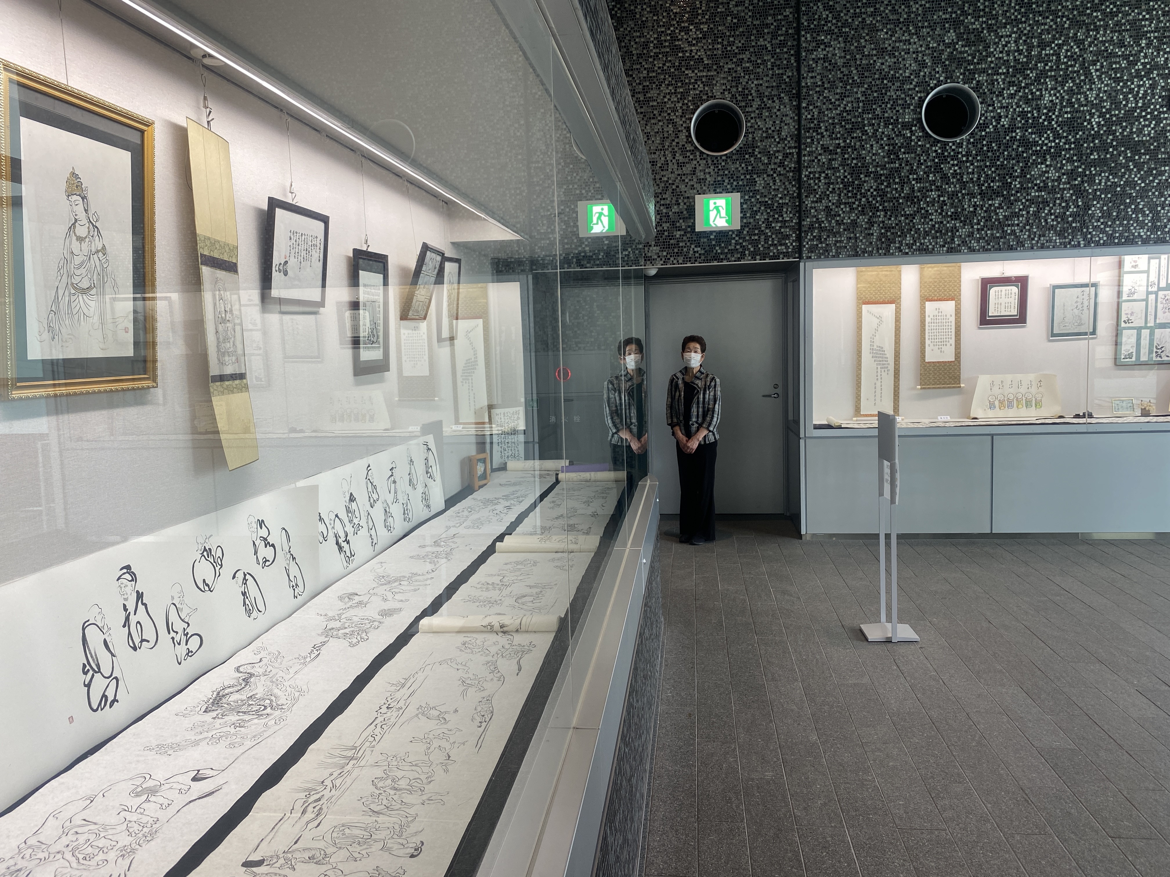 「心の動きを筆に伝えて・・・」書画展を開催